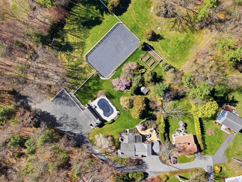 12 Beatty Ln., Easton MA 02375