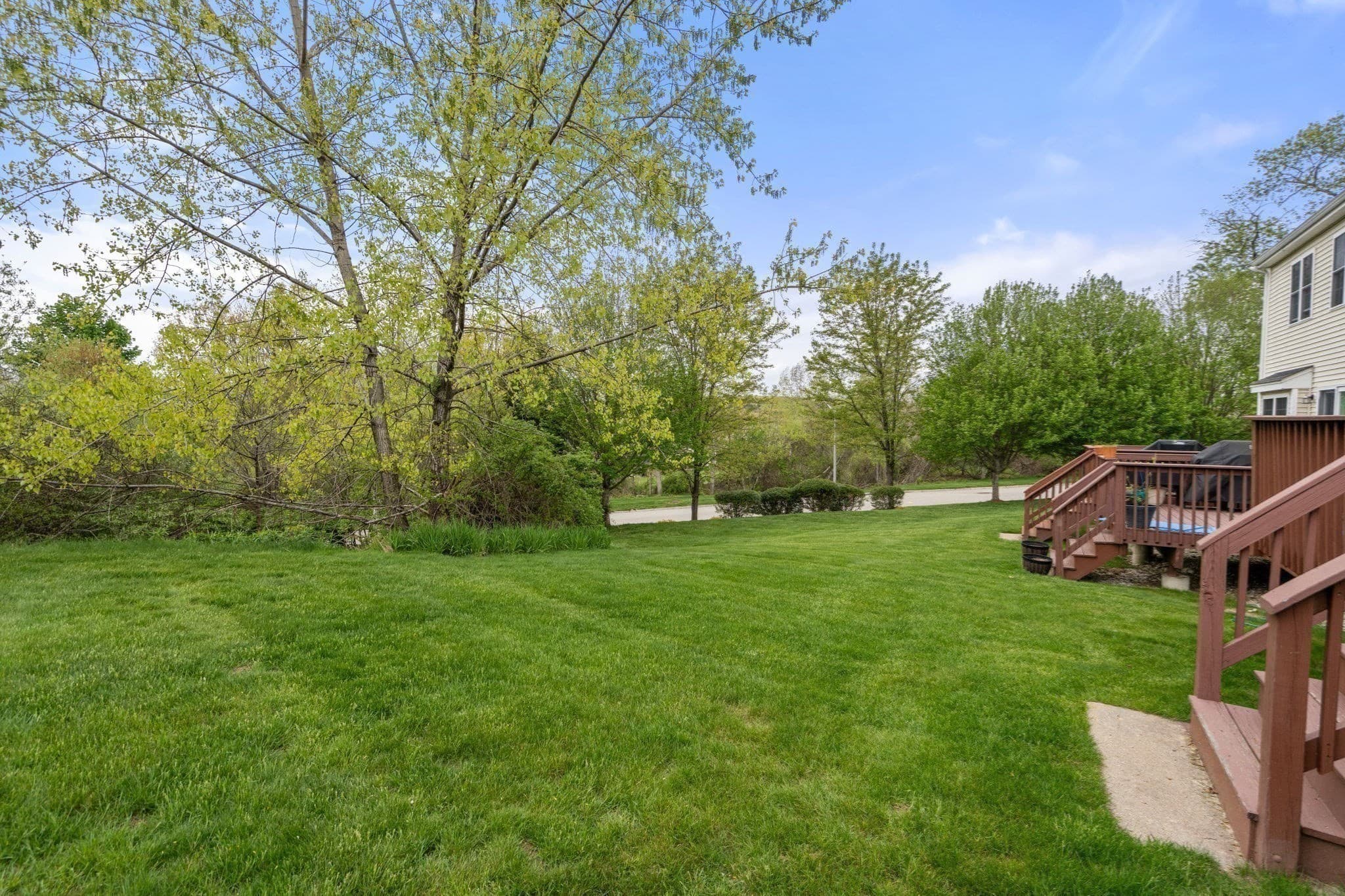 Condominium at 6 Azalea Ln # 6, Grafton MA 01519, photo 28 of 29