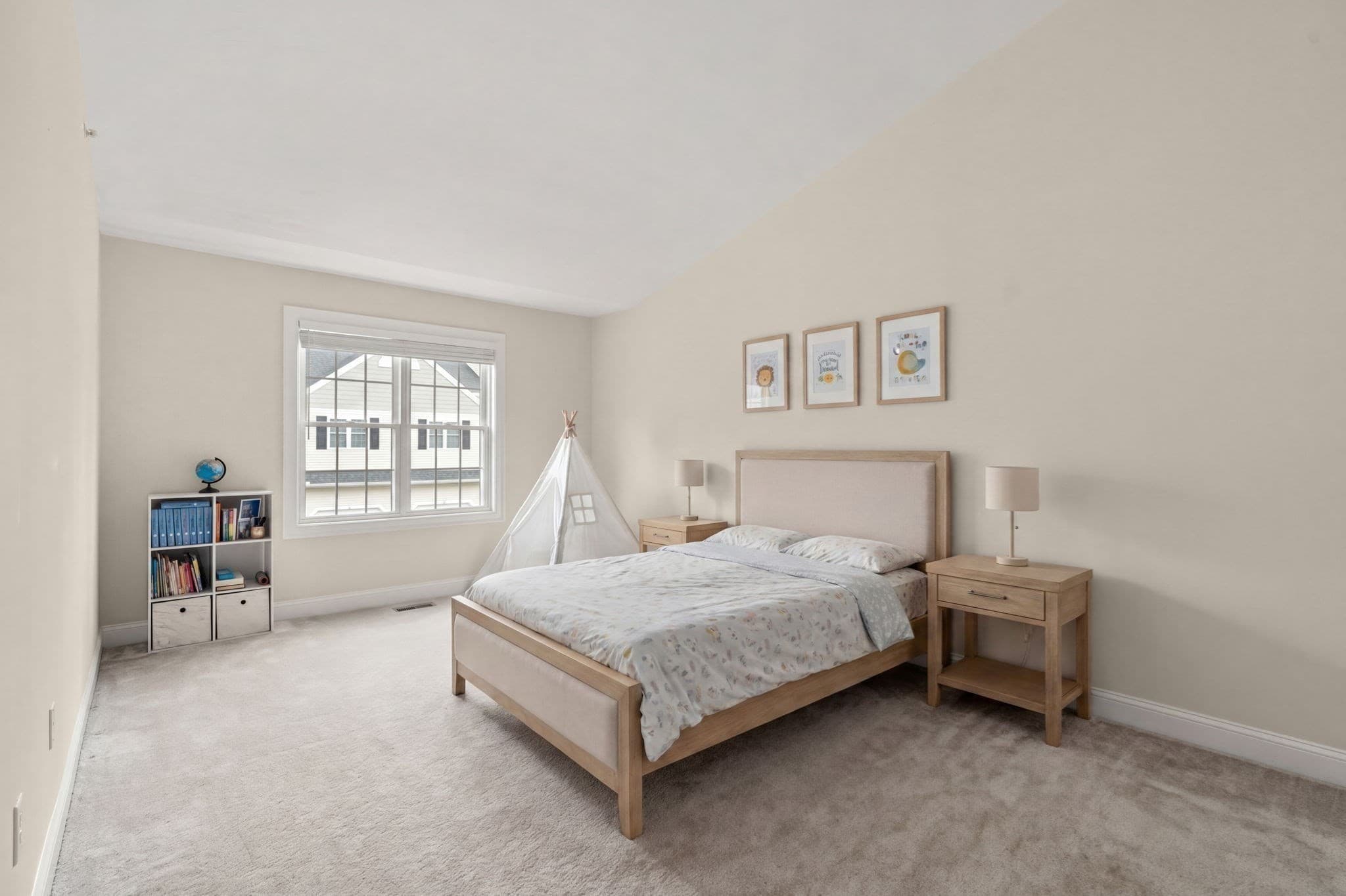 Condominium at 6 Azalea Ln # 6, Grafton MA 01519, photo 19 of 29