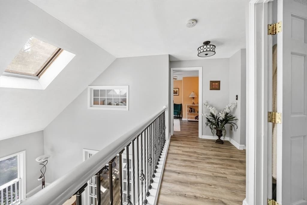 Condominium at 18 Cedarledge Vlg # 18, Cohasset MA 02025, Cohasset, photo 19 of 37