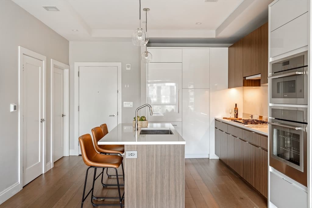 Condominium at 100 Shawmut Ave # 912, Boston MA 02118, photo 8 of 35