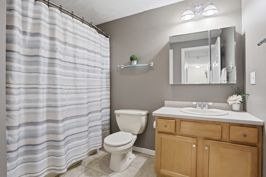 Condominium at 1185 Main St # 4, Clinton MA 01510, photo 27 of 36