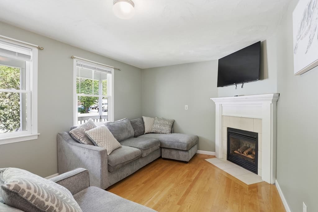 Condominium at 1185 Main St # 4, Clinton MA 01510, photo 7 of 36