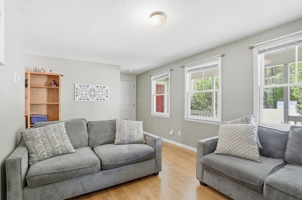 Condominium at 1185 Main St # 4, Clinton MA 01510, photo 5 of 36