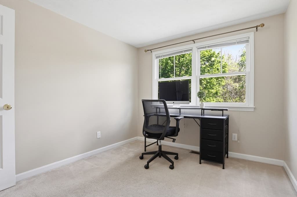 Condominium at 1185 Main St # 4, Clinton MA 01510, photo 31 of 36