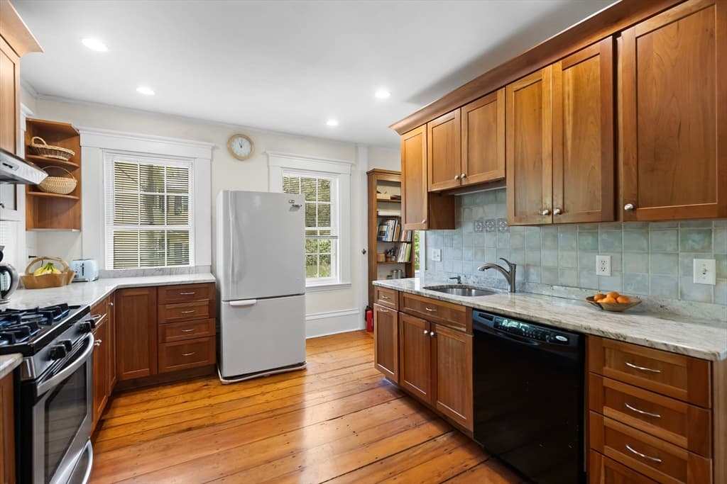 Single Family Residence at 17 Highland, Dedham MA 02026, Dedham, photo 10 of 42