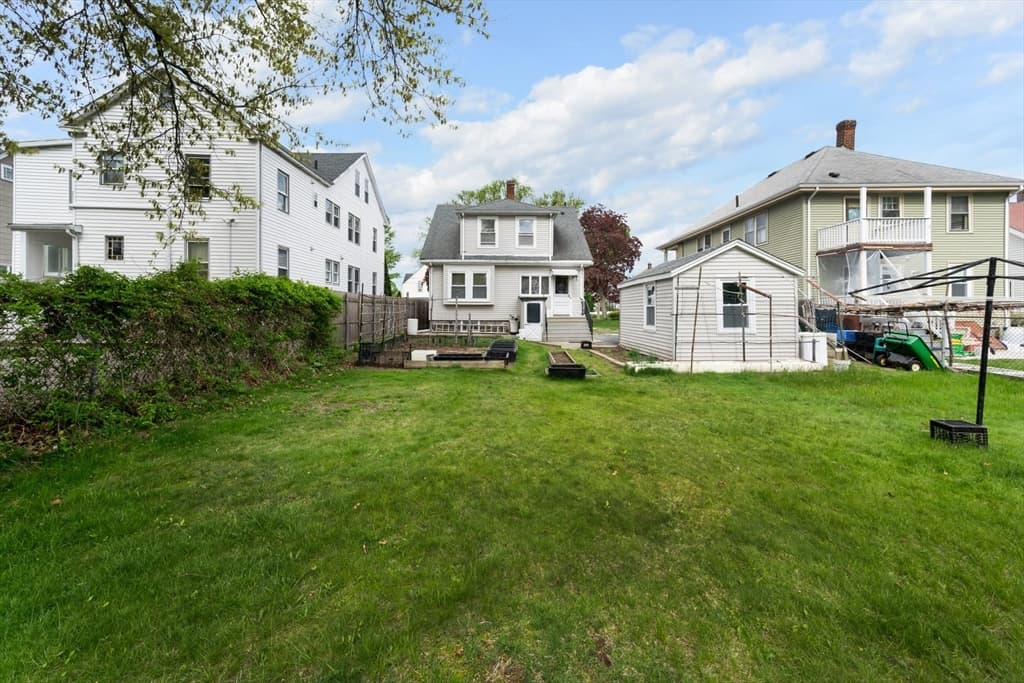 35 Sewall St, Quincy MA 02170 photo 6