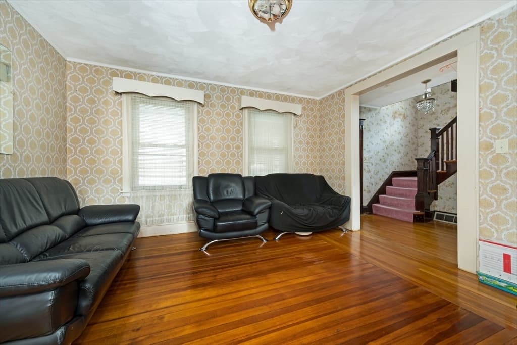 35 Sewall St, Quincy MA 02170 photo 12