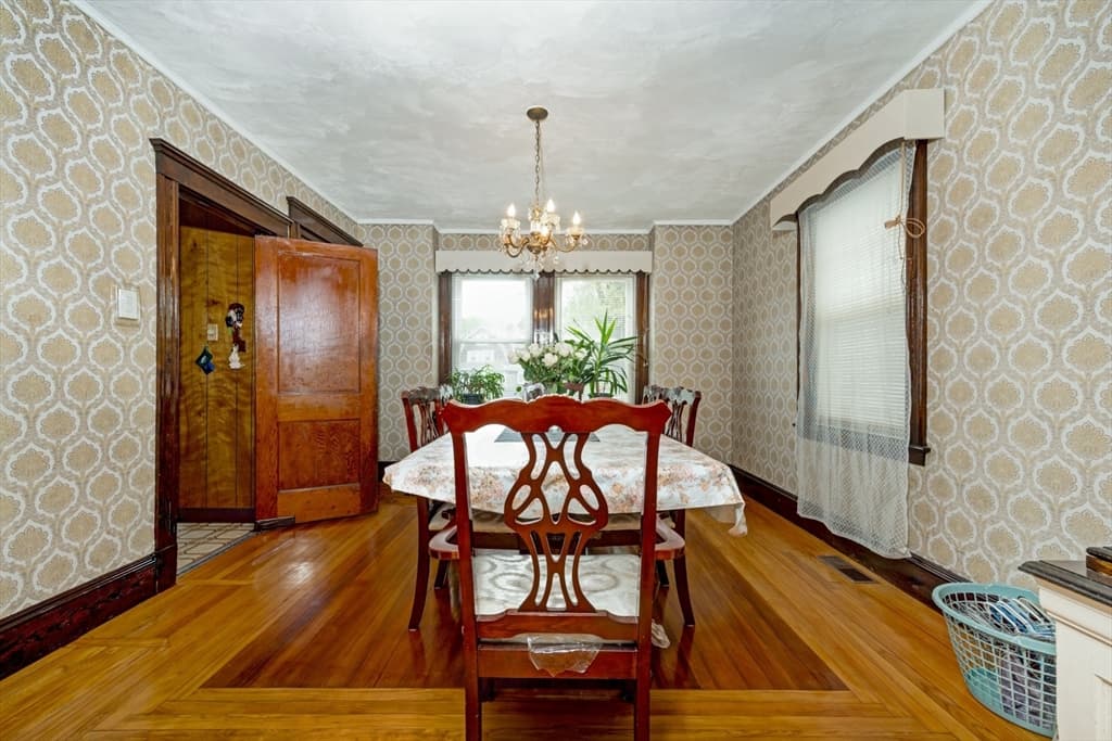 35 Sewall St, Quincy MA 02170 photo 10