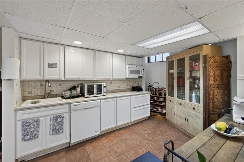 23 Netherlands Rd # 1, Brookline MA 02445 photo 21