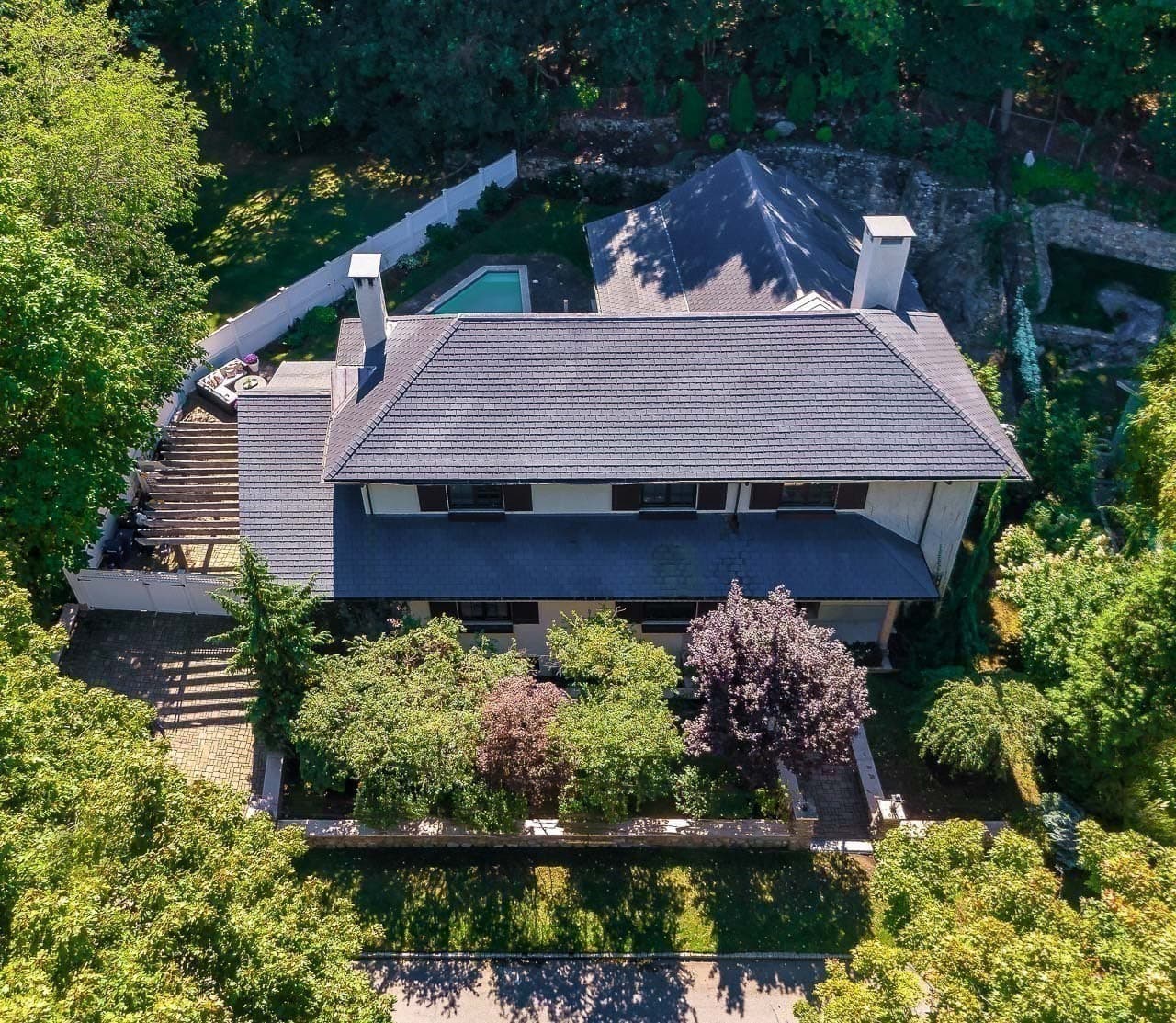 Single Family Residence at 18 Middlesex St, Winchester MA 01890, photo 3 of 32