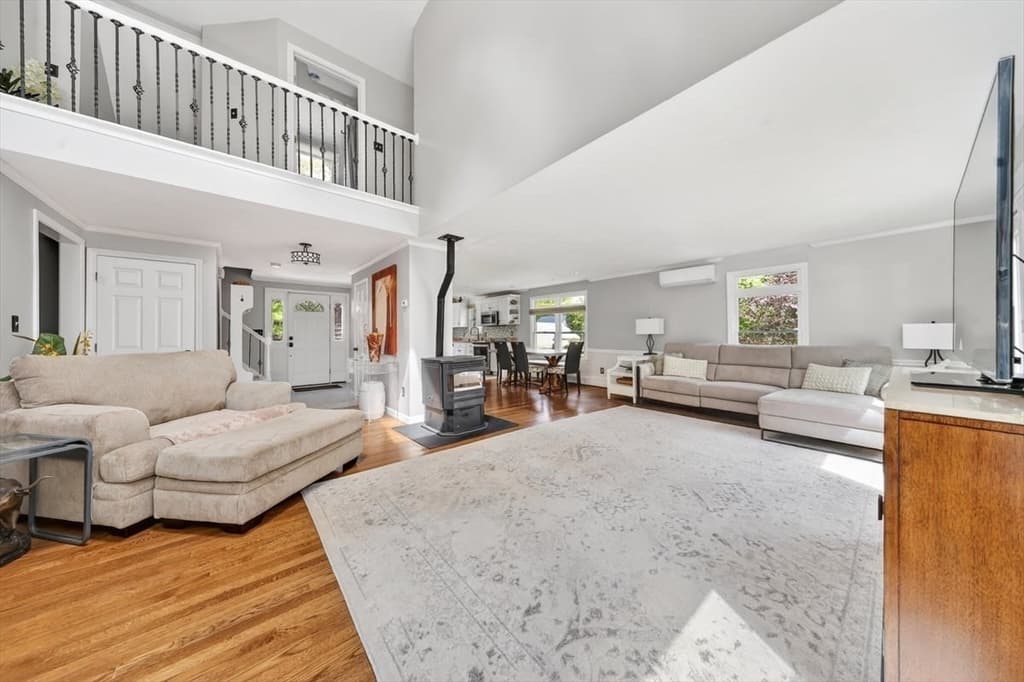 Single Family Residence at 18 Cedarledge Vlg # 18, Cohasset MA 02025, Cohasset, photo 10 of 37