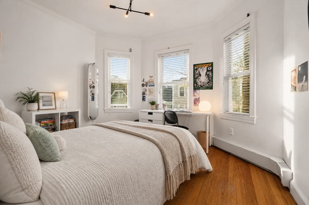 Condominium at 443 E 7th # 3, Boston MA 02127, Boston, photo 13 of 17