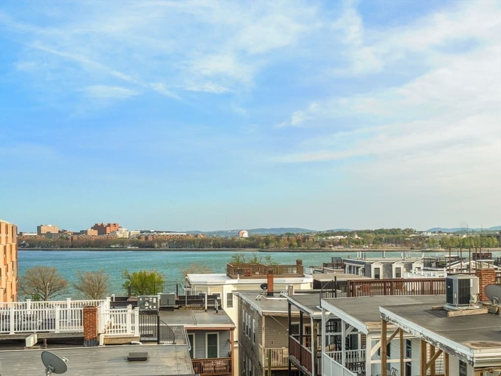 Condominium at 443 E 7th # 3, Boston MA 02127, Boston, photo 11 of 17