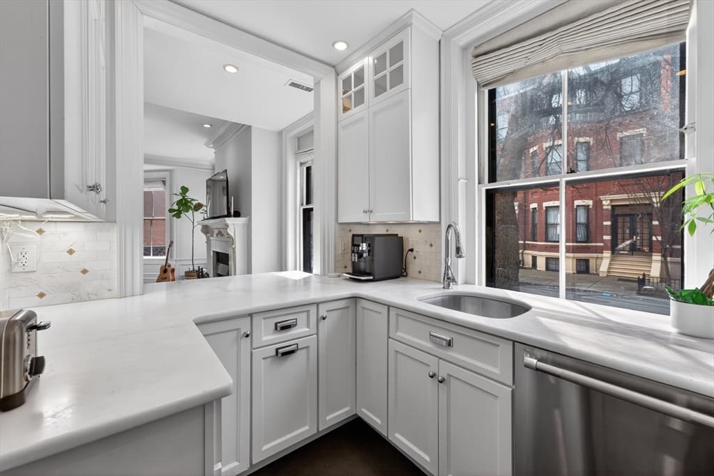 12 Hereford St. # 2, Boston MA 02115 photo 3