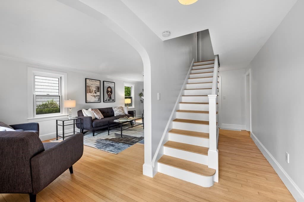Single Family Residence at 127 Prospect St, Wellesley MA 02481, photo 6 of 40