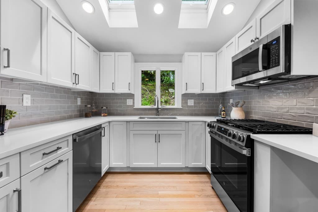Single Family Residence at 127 Prospect St, Wellesley MA 02481, photo 3 of 40