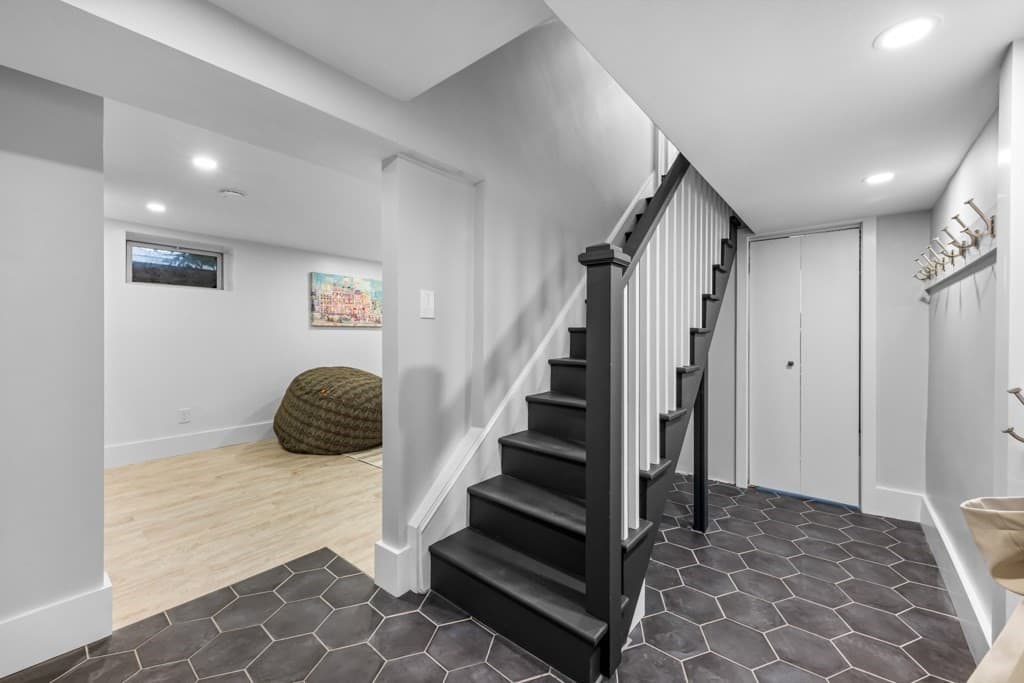 Single Family Residence at 127 Prospect St, Wellesley MA 02481, photo 33 of 40