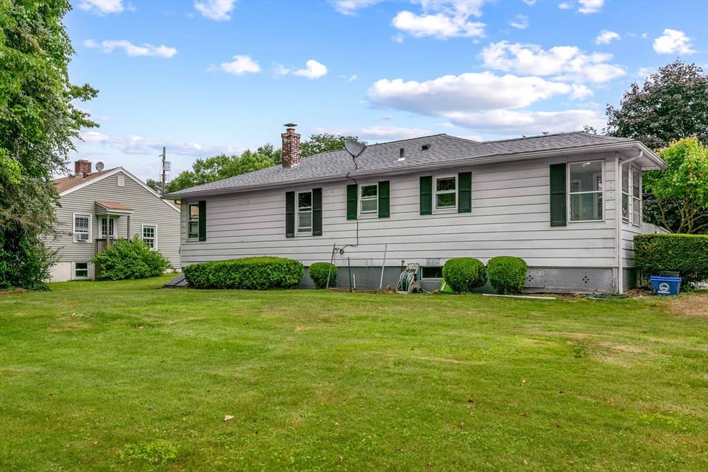 Single Family Residence at 12 Casavan Ave, Shrewsbury MA 01545, Shrewsbury
