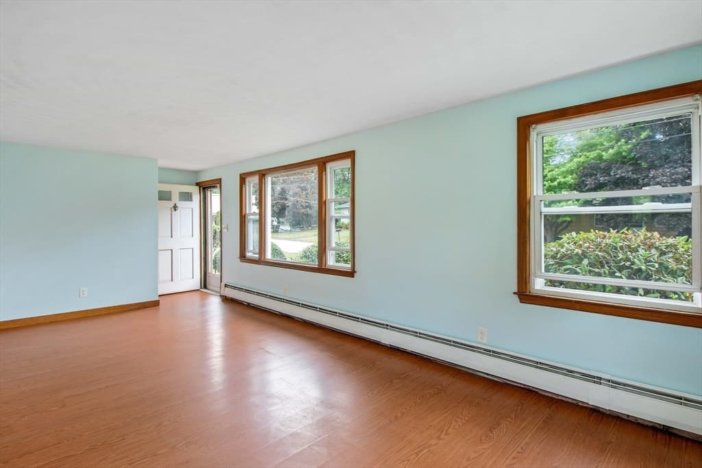 Single Family Residence at 12 Casavan Ave, Shrewsbury MA 01545, Shrewsbury, photo 5 of 25