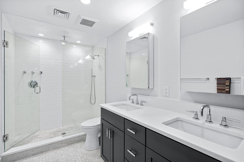 Condominium at 290 North St # 2, Boston MA 02113, photo 14 of 22