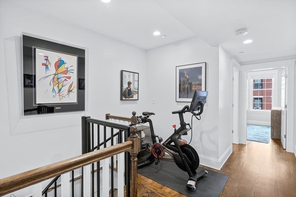 Condominium at 290 North St # 2, Boston MA 02113, photo 15 of 22