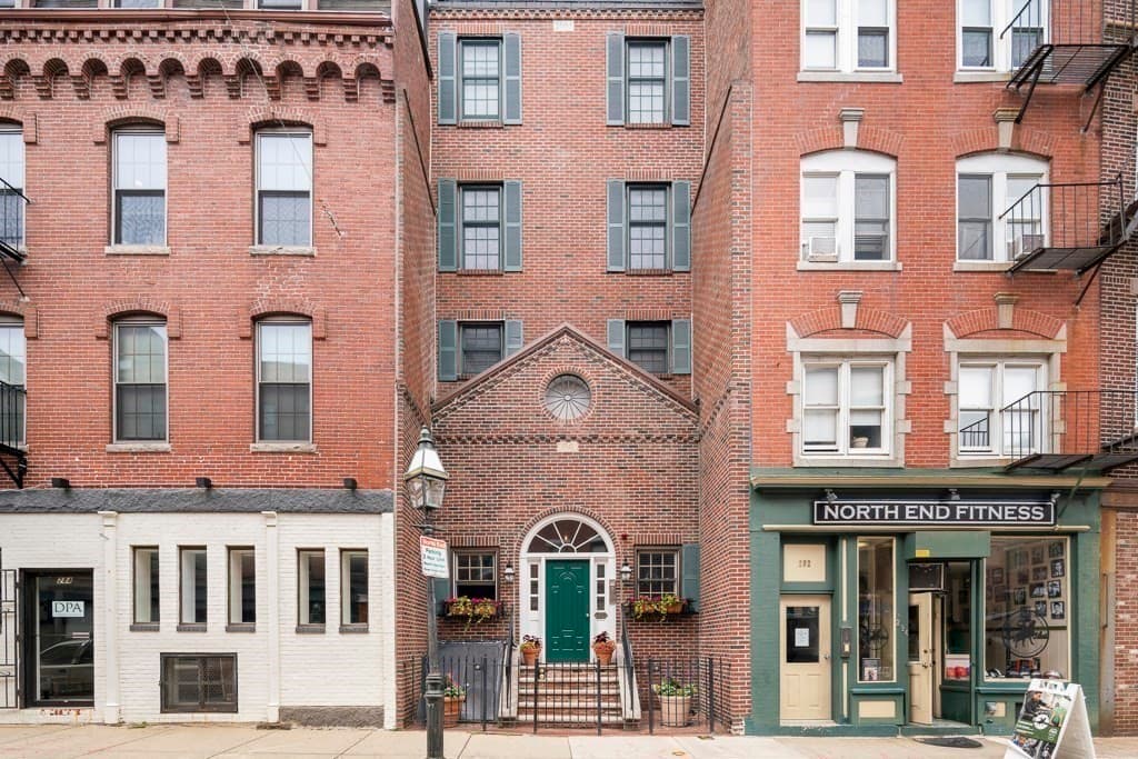 Condominium at 290 North St # 2, Boston MA 02113, photo 21 of 22