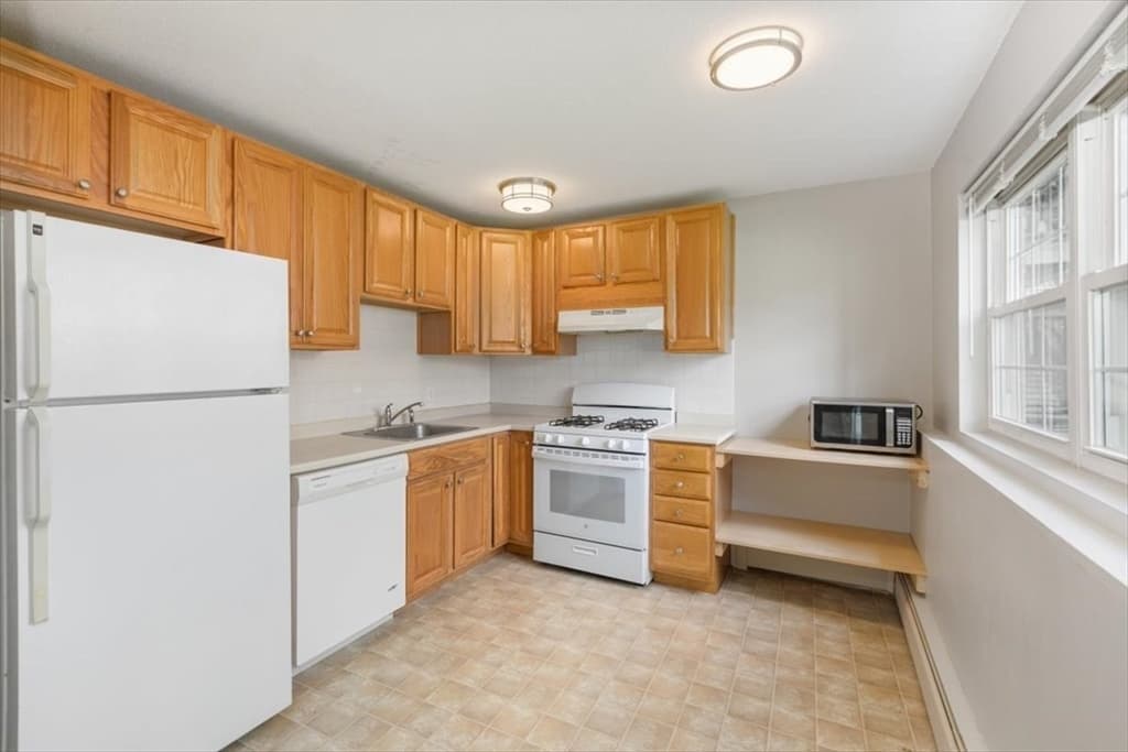 39 Farrwood Ave # 1, North Andover MA 01845 photo 12