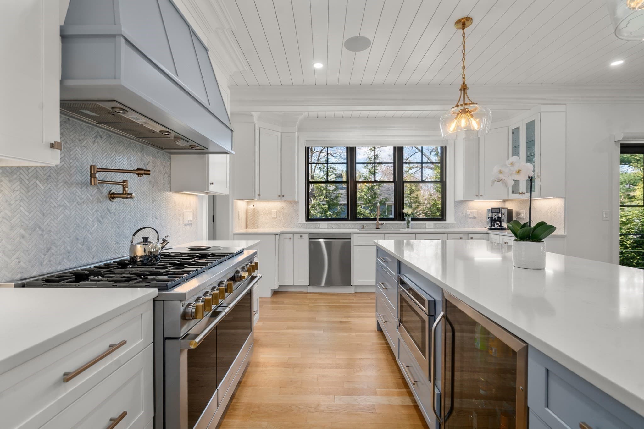 Single Family Residence at 7 Massasoit Road, Wellesley MA 02481, photo 4 of 42