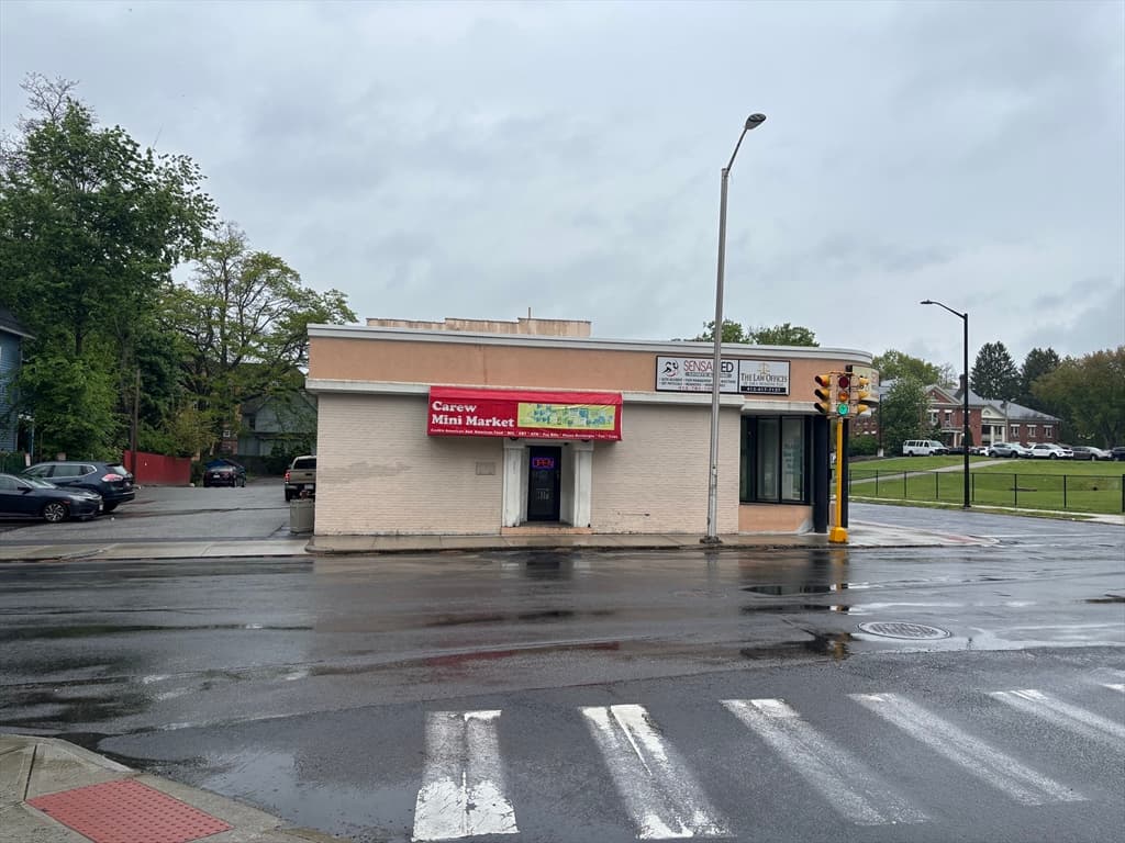 438-442 Chestnut St, Springfield MA 01107 photo 3