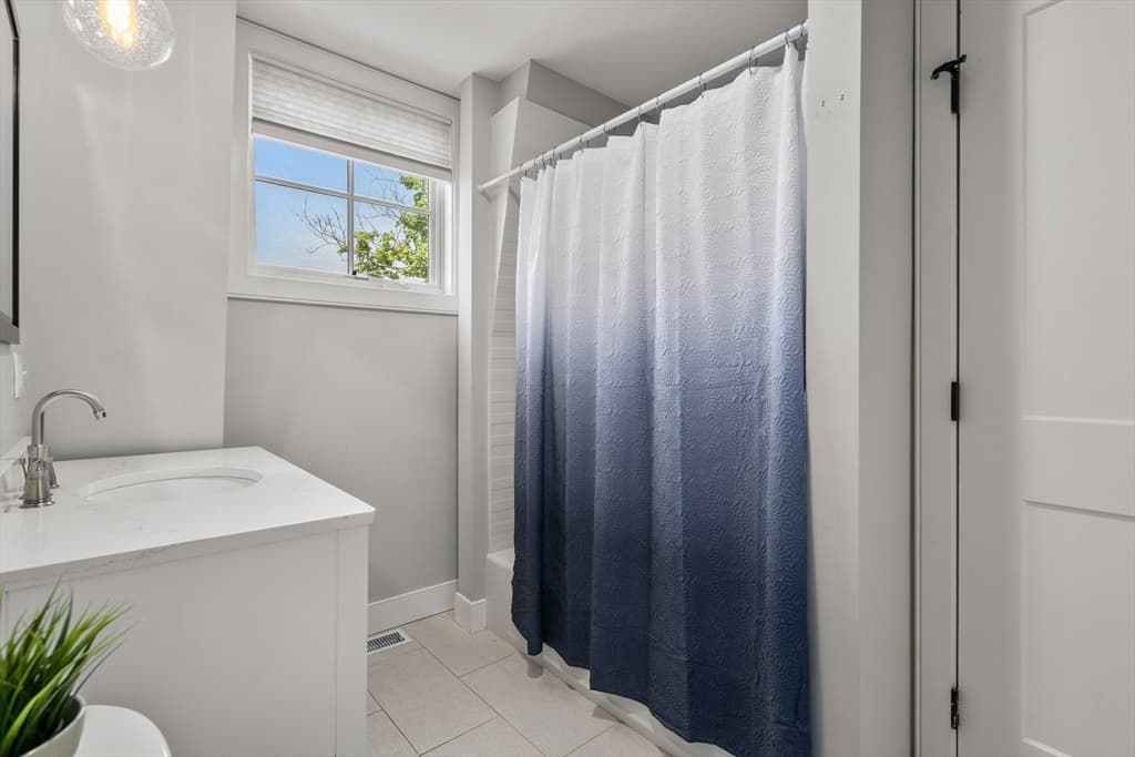 Condominium at 145 Stoughton St # 4, Boston MA 02125, photo 11 of 18
