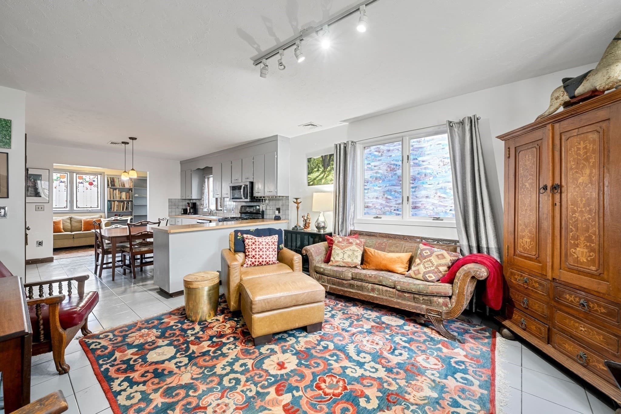 Single Family Residence at 3 London Court, Boston MA 02128, photo 6 of 33