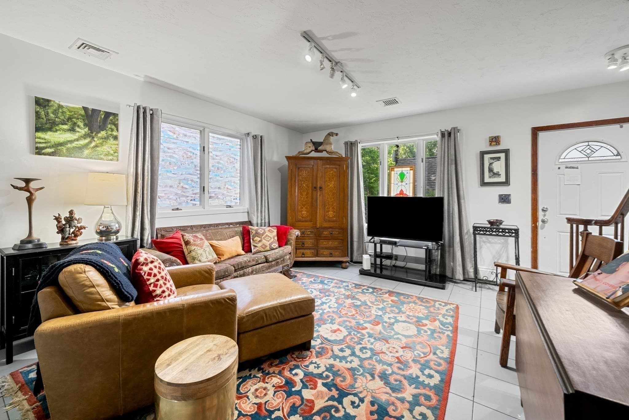 Single Family Residence at 3 London Court, Boston MA 02128, photo 4 of 33