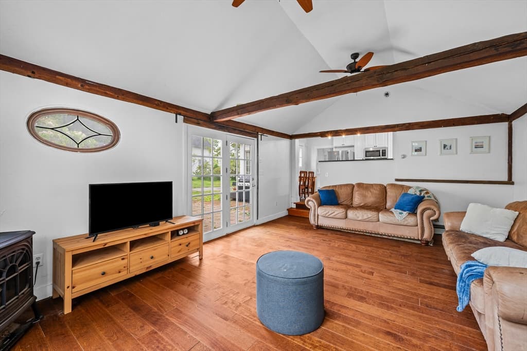 Single Family Residence at 10 Maple, Sturbridge MA 01566, Sturbridge, photo 13 of 40