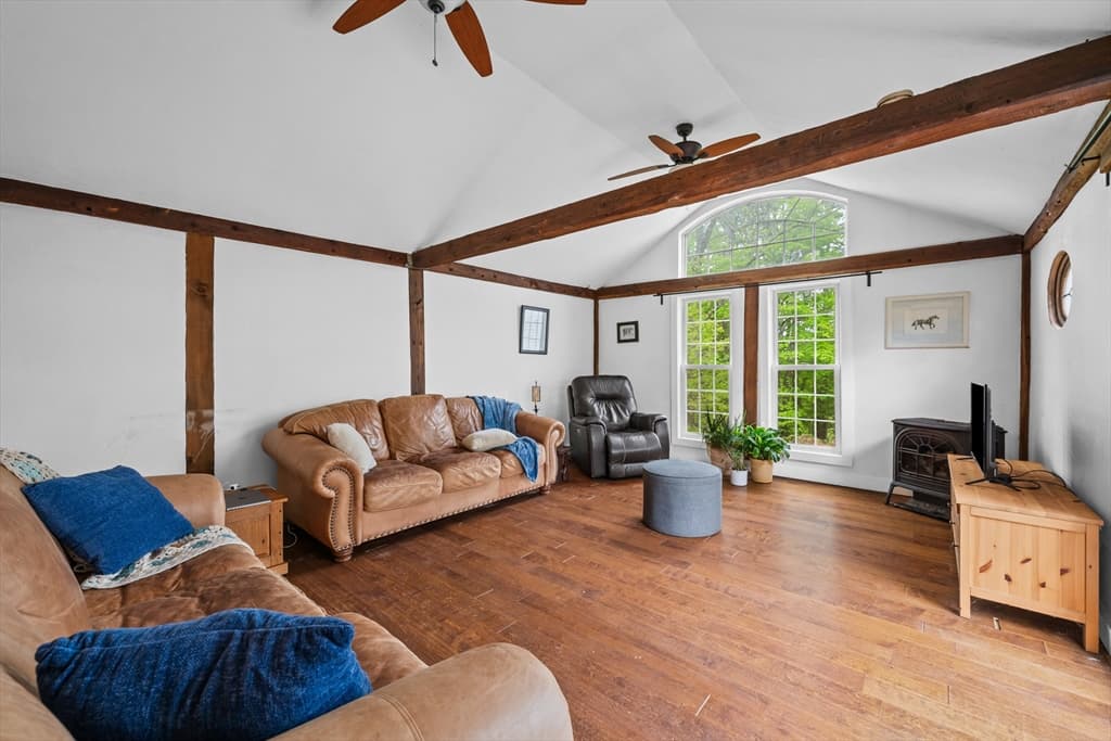 Single Family Residence at 10 Maple, Sturbridge MA 01566, Sturbridge, photo 12 of 40