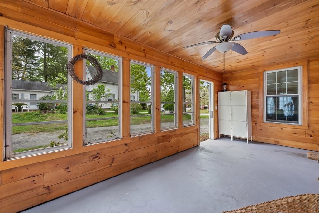Single Family Residence at 10 Maple, Sturbridge MA 01566, Sturbridge, photo 34 of 40
