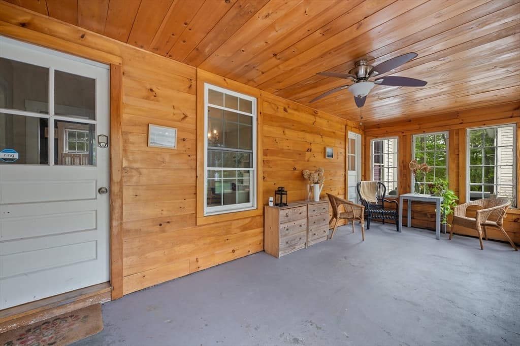 Single Family Residence at 10 Maple, Sturbridge MA 01566, Sturbridge, photo 33 of 40