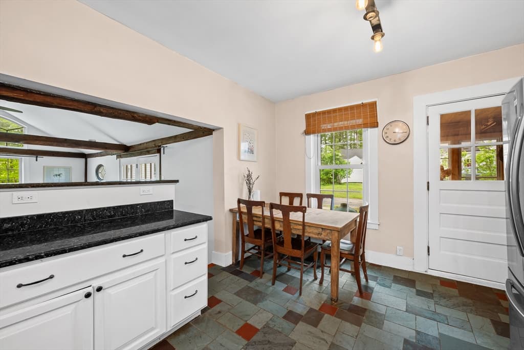 Single Family Residence at 10 Maple, Sturbridge MA 01566, Sturbridge, photo 15 of 40
