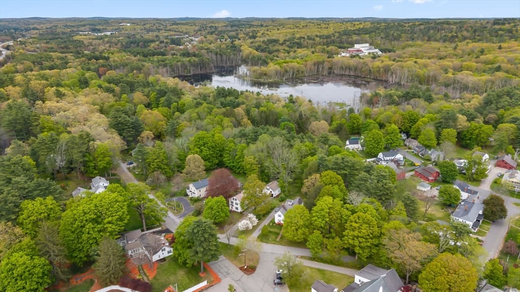 Single Family Residence at 10 Maple, Sturbridge MA 01566, Sturbridge, photo 39 of 40