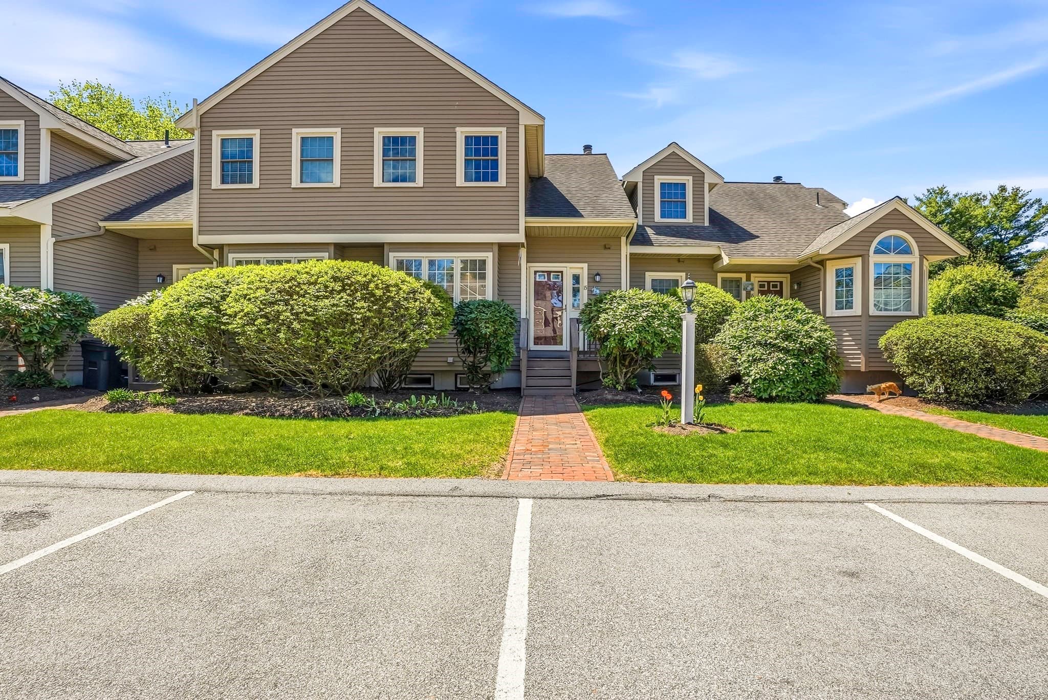 Condominium at 15 Doyle Ln # 15, Hopkinton MA 01748, Hopkinton, photo 2 of 41
