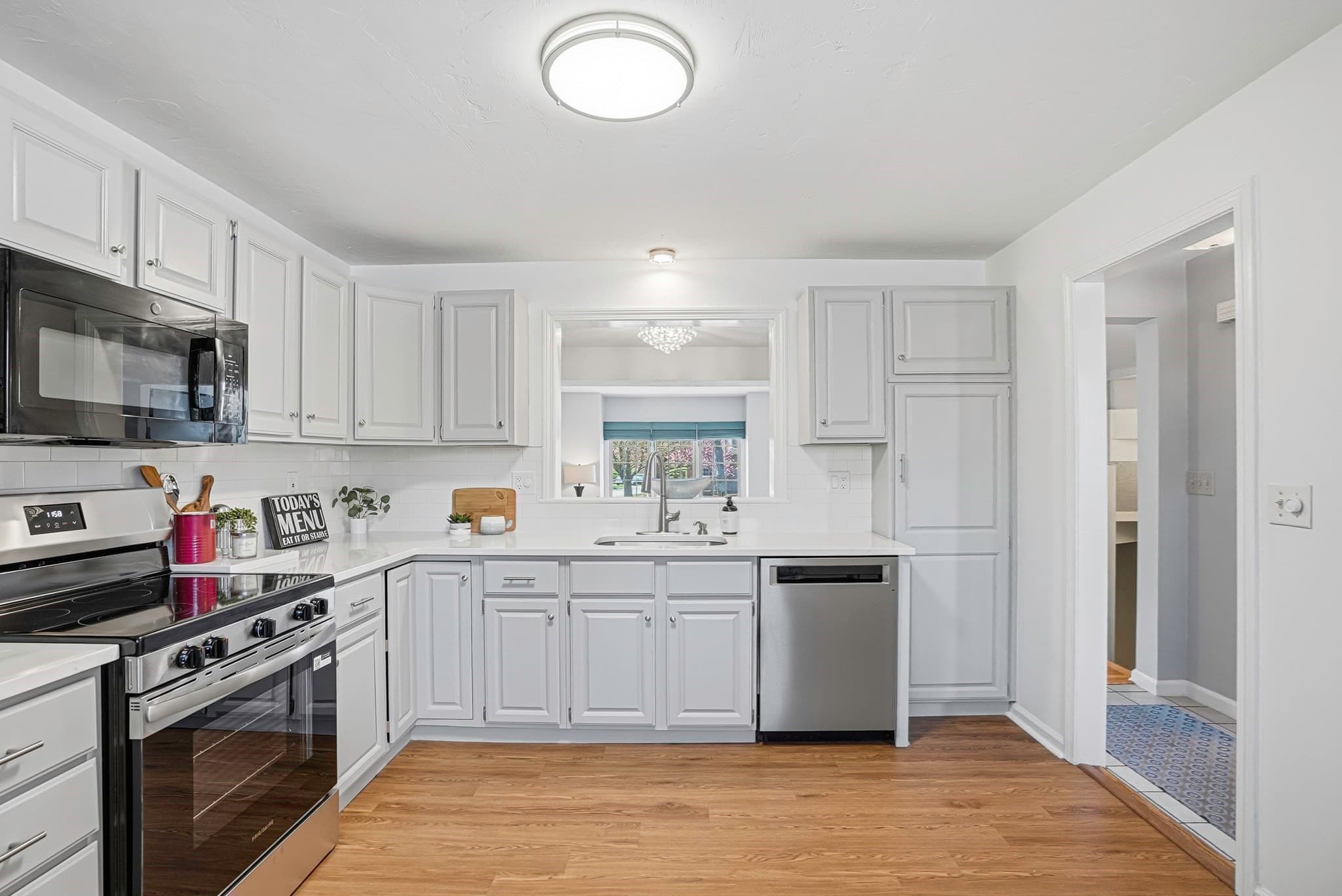 Condominium at 15 Doyle Ln # 15, Hopkinton MA 01748, Hopkinton, photo 7 of 41