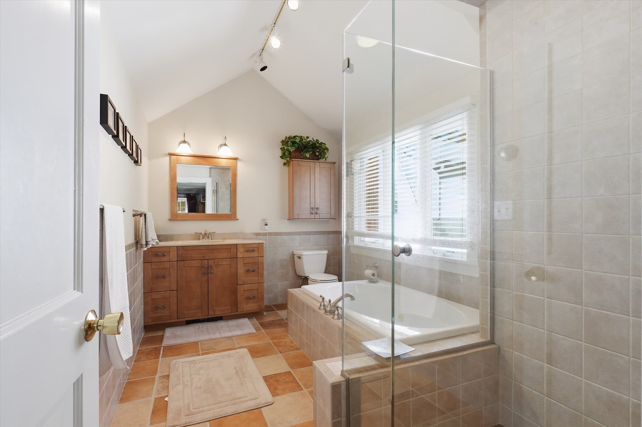 Single Family Residence at 349 Auburndale Ave, Newton MA 02466, Newton, photo 19 of 27