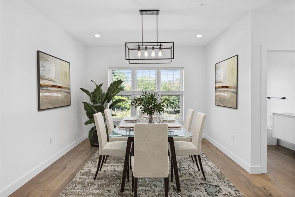 Condominium at 635 Main Street, Wilmington MA 01887, photo 4 of 21