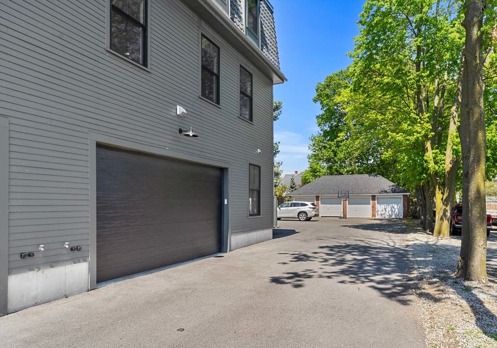 165 River St # 2, Waltham MA 02453 photo 37