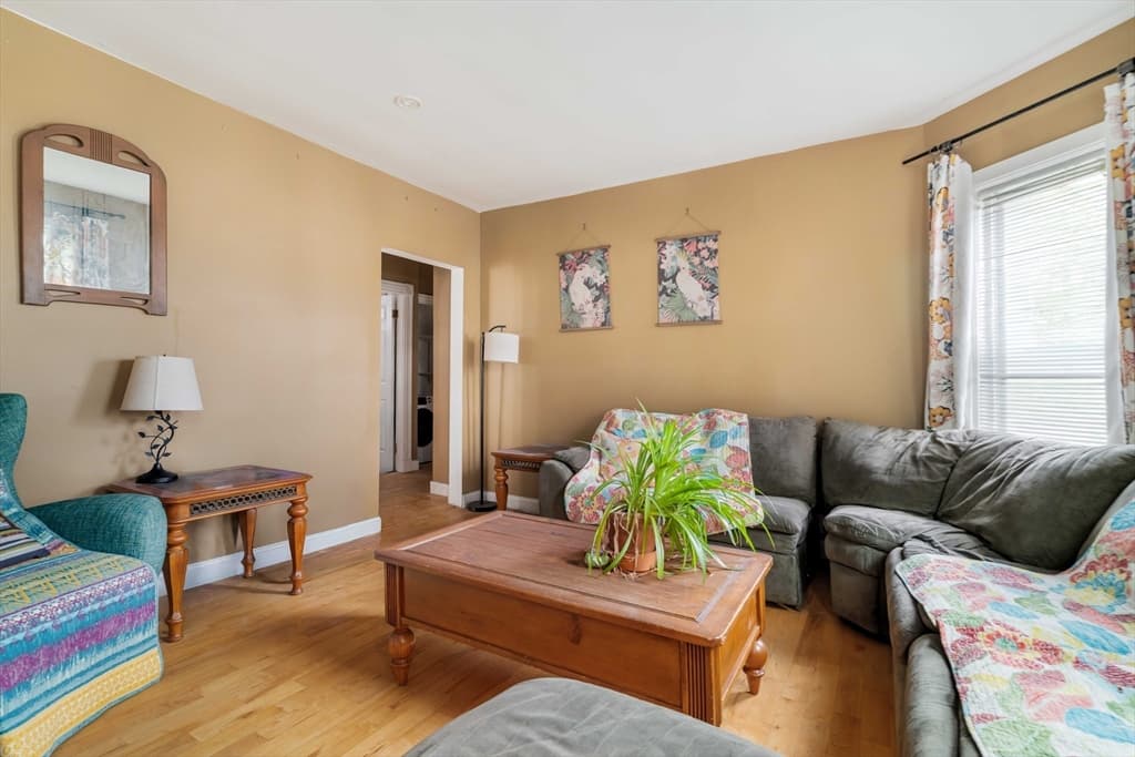 2 Family - 2 Units Up/Down at 66 Walden St, Cambridge MA 02140, Cambridge, photo 13 of 23
