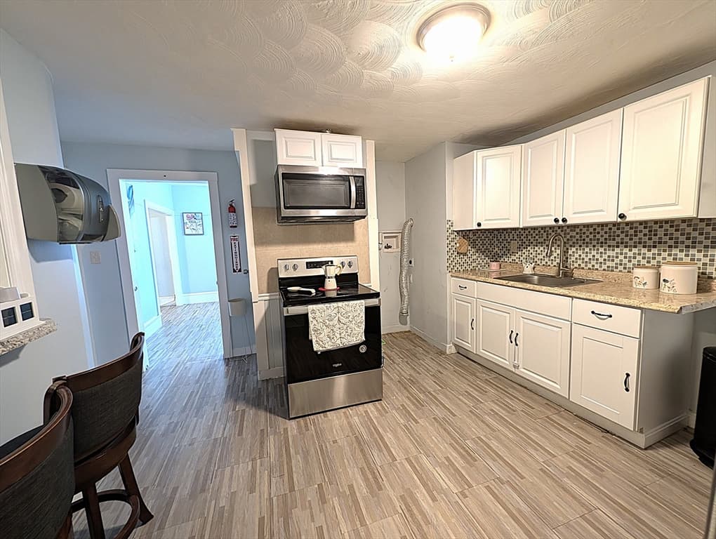 3 Family at 4-6 Chelmsford St, Lawrence MA 01841, Lawrence, photo 12 of 42