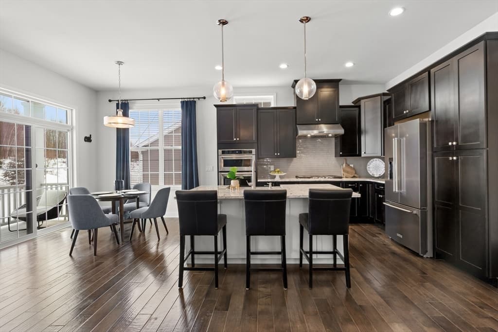 Single Family Residence at 64 Pine Tree Dr, Methuen MA 01844, Methuen, photo 5 of 38