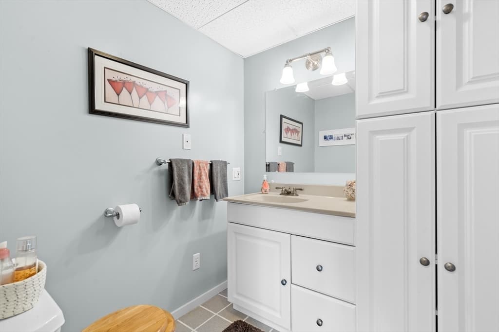 43 Cliff Dr, Freetown MA 02702 photo 28