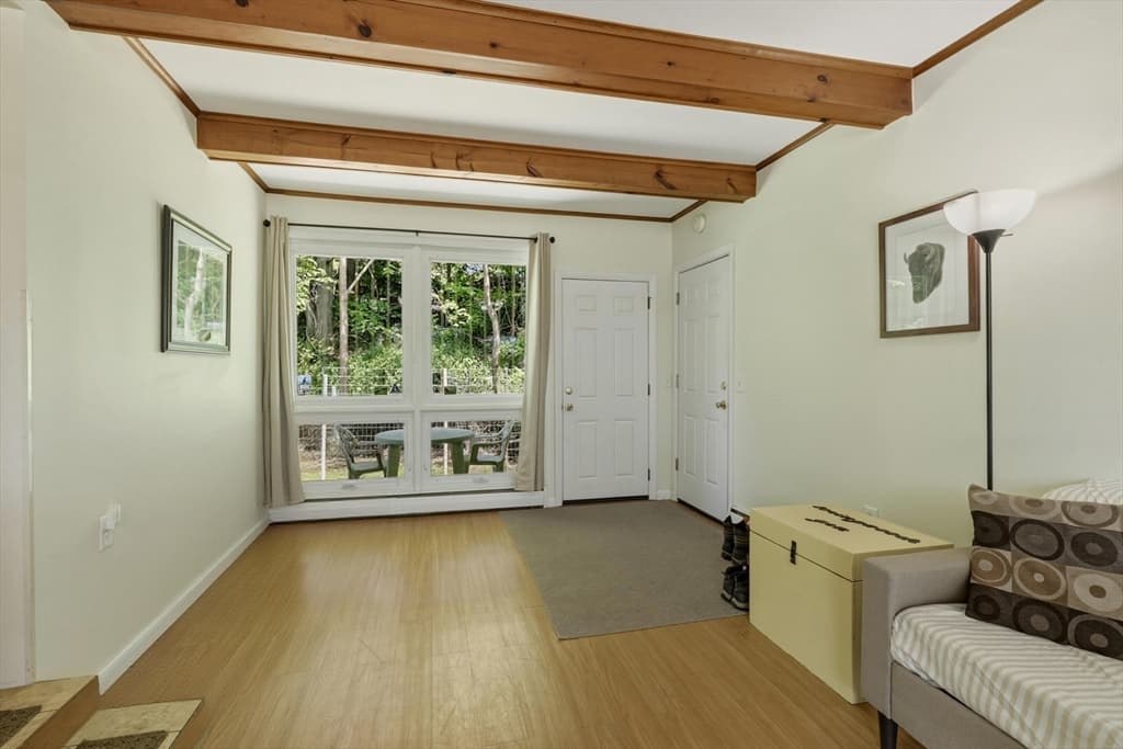 Single Family Residence at 16 Saybrook Cir, South Hadley MA 01075, photo 6 of 32