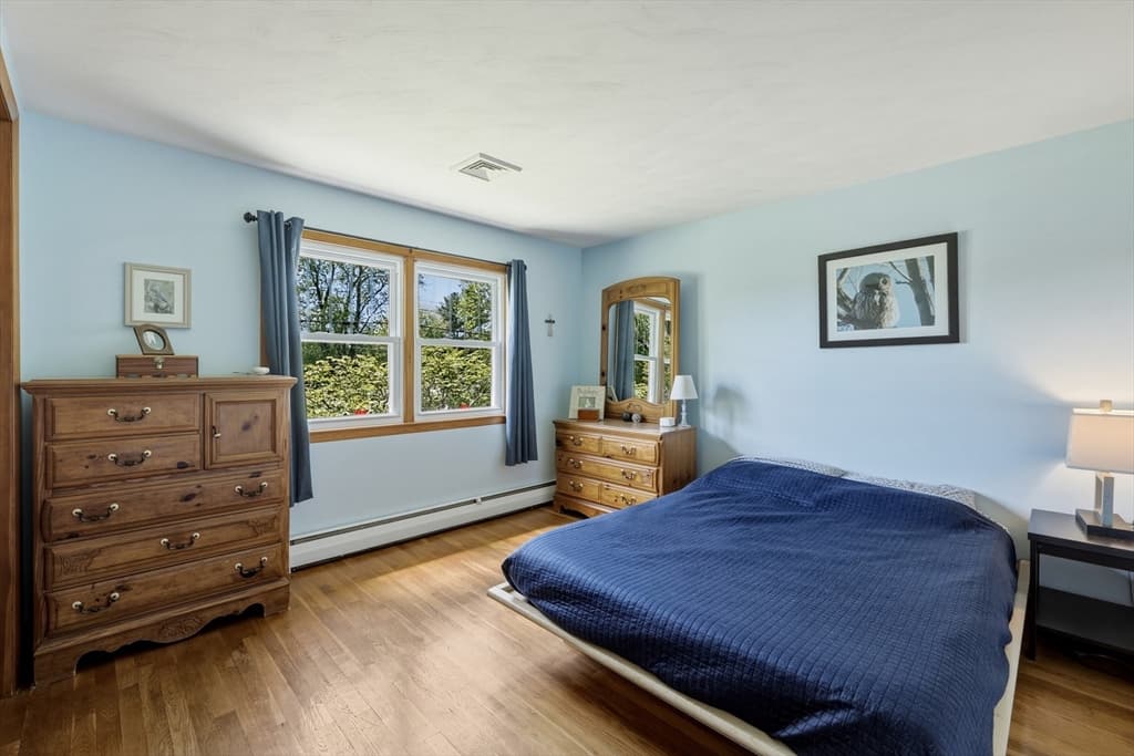 Single Family Residence at 16 Saybrook Cir, South Hadley MA 01075, photo 13 of 32